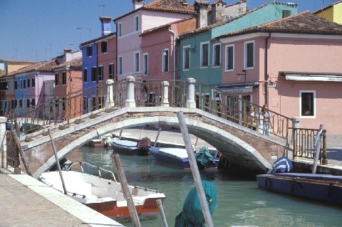 036-A-Burano-Bridge